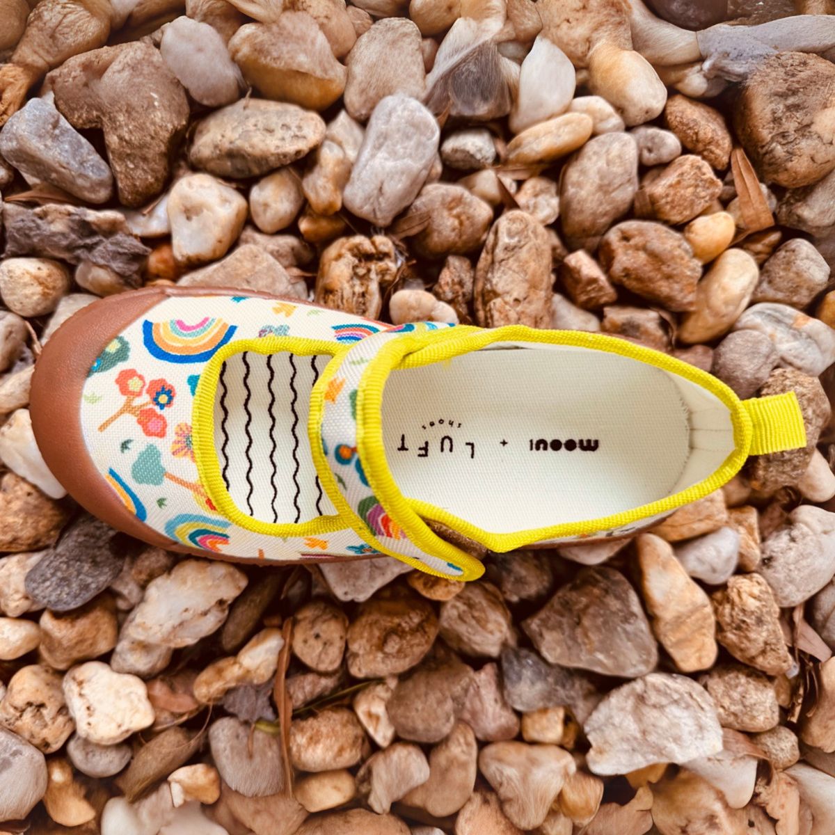 Sapatilha Isa Arco Iris do Bem COLLAB MOOUI