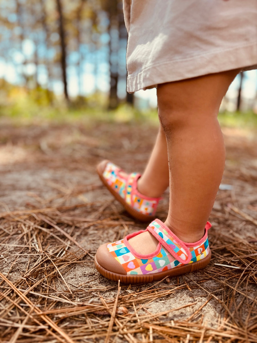 Sapatilha Isa Coração Emoldurado Collab MOOUI