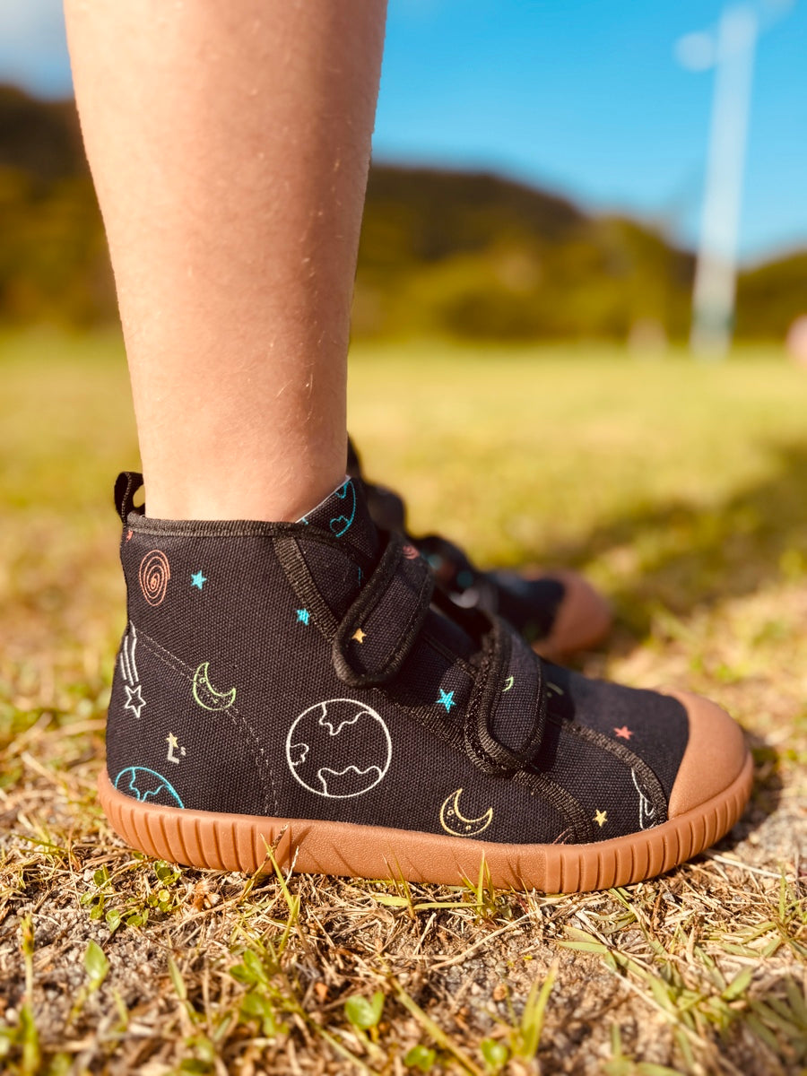 Tênis Cano Alto Luca Universo Colorido