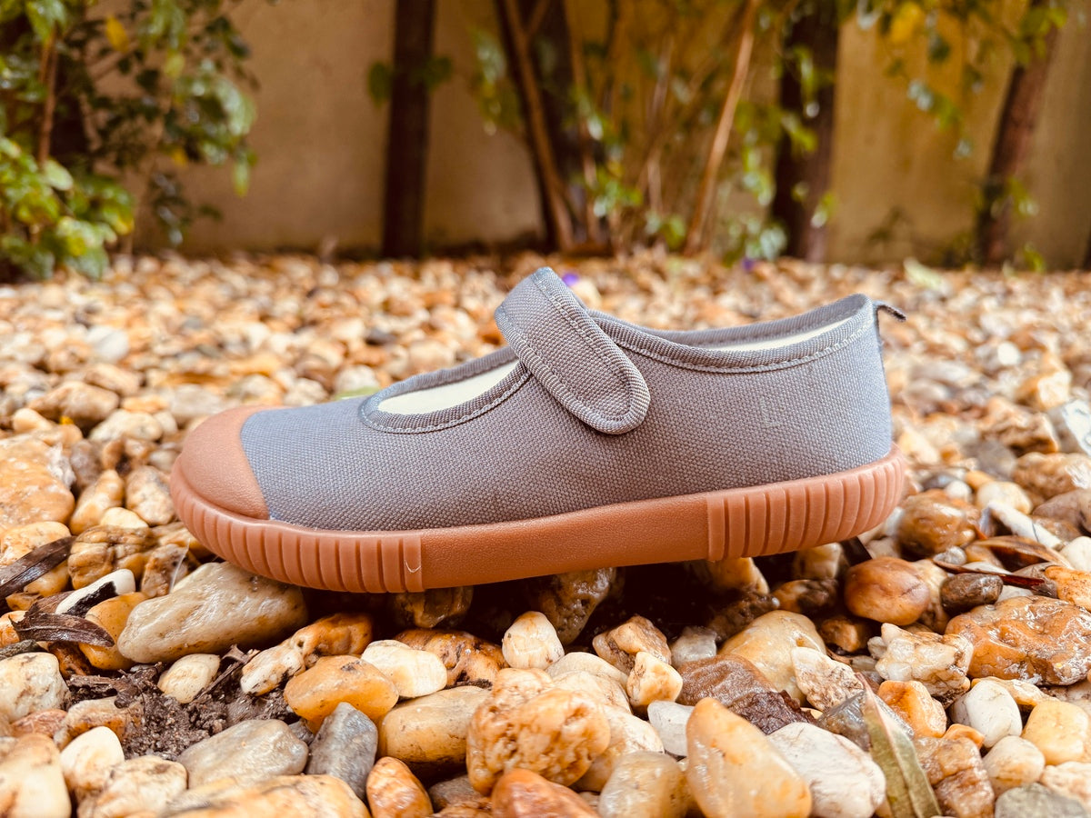 Sapatilha Isa Cinza Elefante