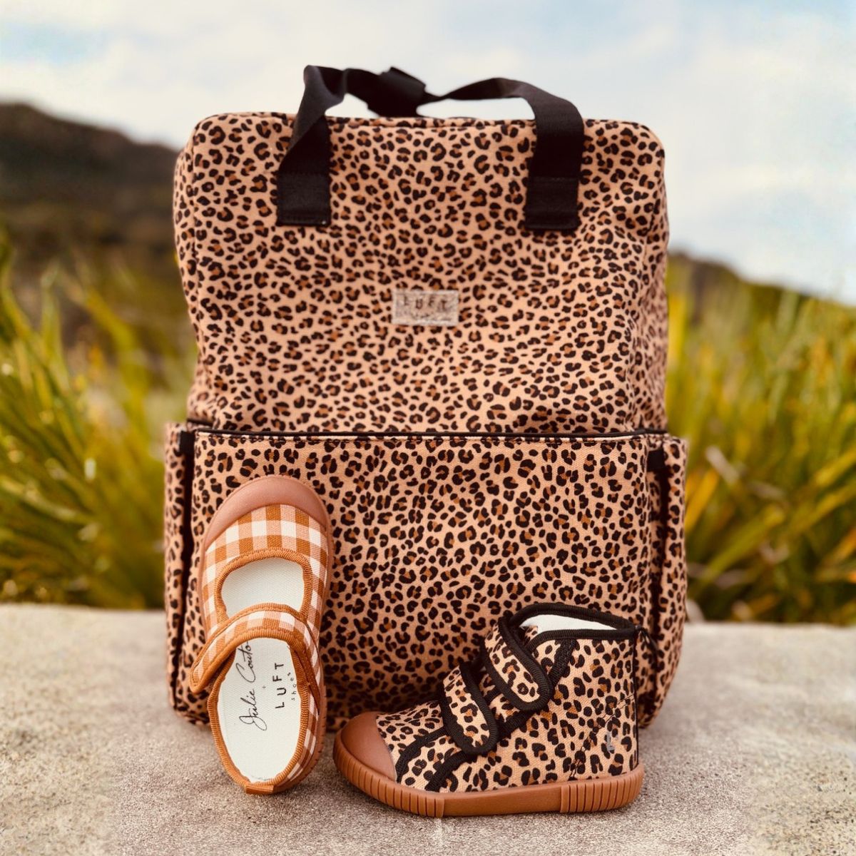 Mochila LUFT Oncinha Collab Julie Couto