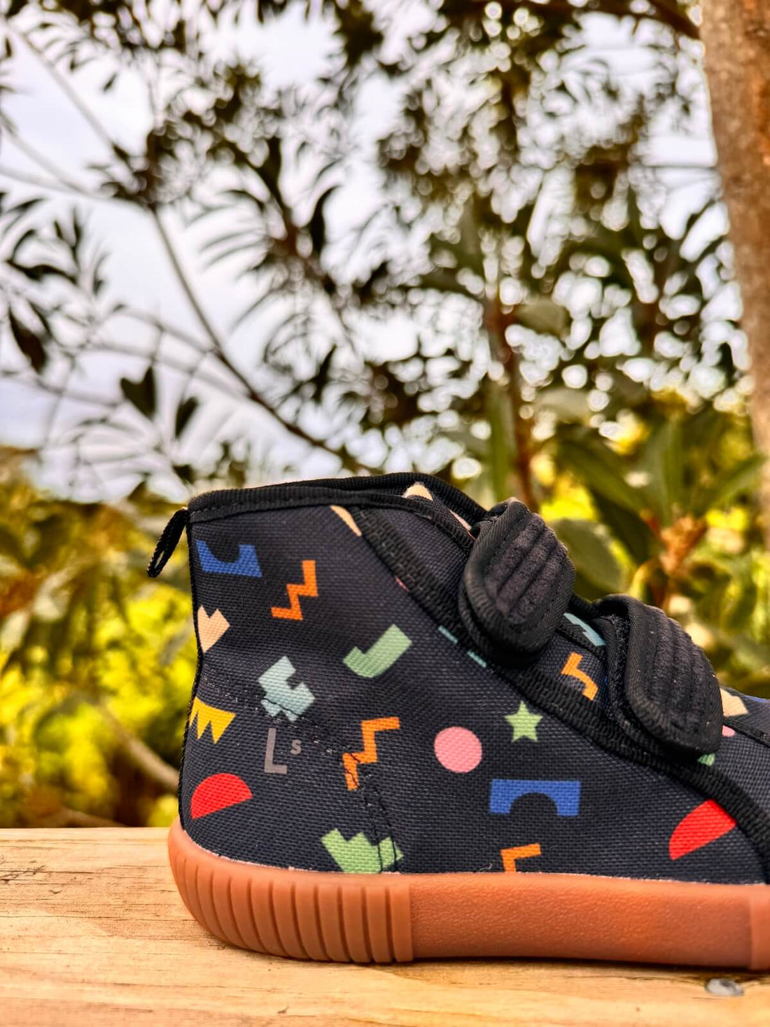 Tênis Cano Alto Luca Formas Collab Mônica Benini