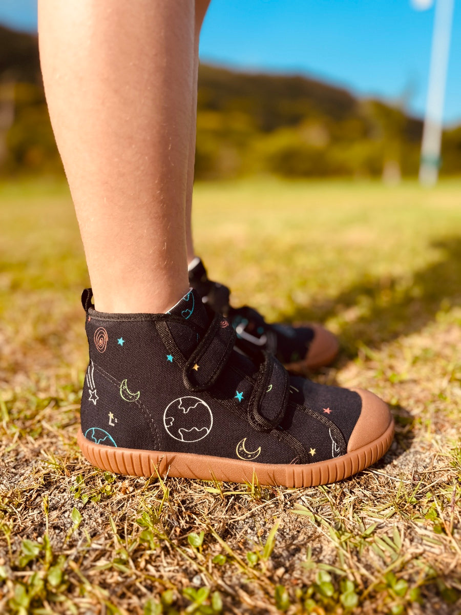 Tênis Cano Alto Luca Universo Colorido