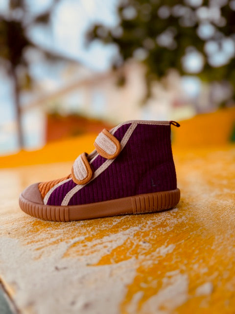 Tênis Cano Alto Luca Veludo Jabuticaba